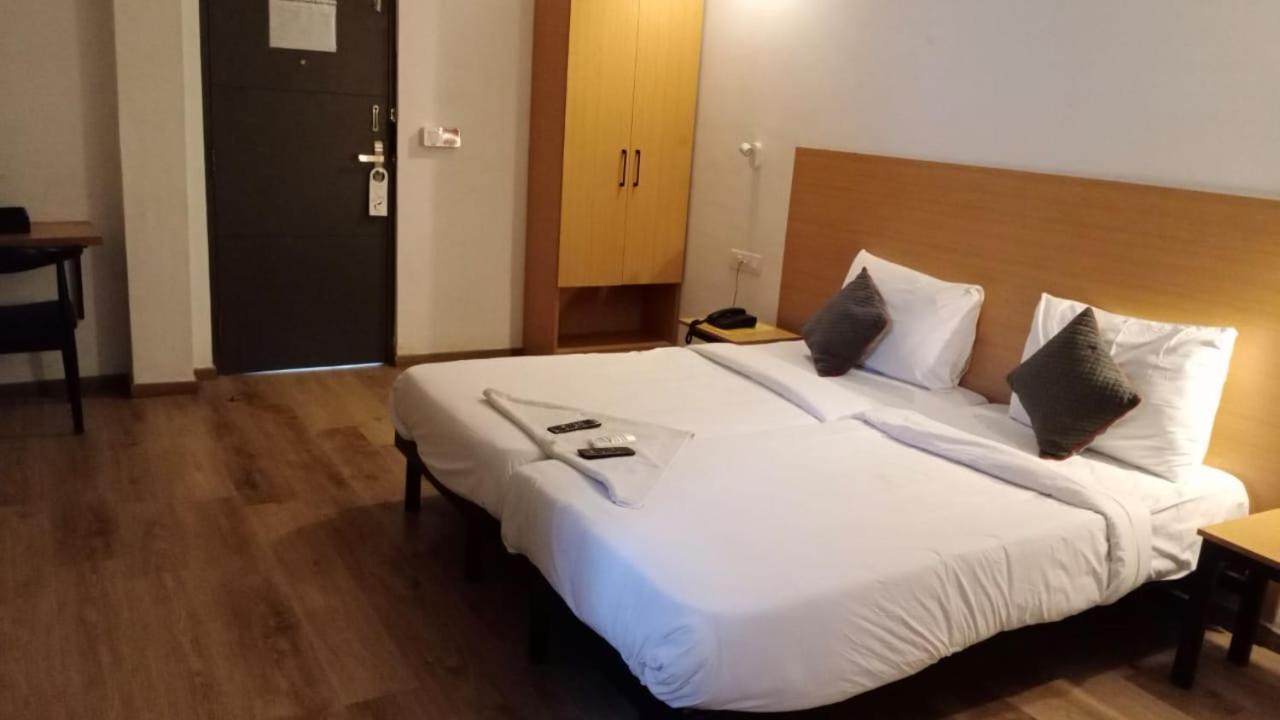 Hotel Amrita Chennai Bagian luar foto